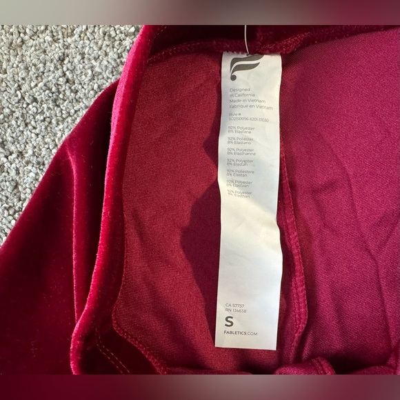 Fabletics High Waisted Velour Bike Shorts size S💥New with tags Stretchy sexy - Picture 11 of 12